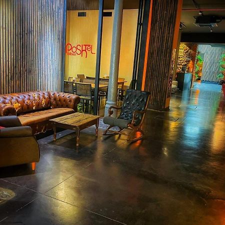 Poshtel Bilbao - Premium Hostel Εξωτερικό φωτογραφία