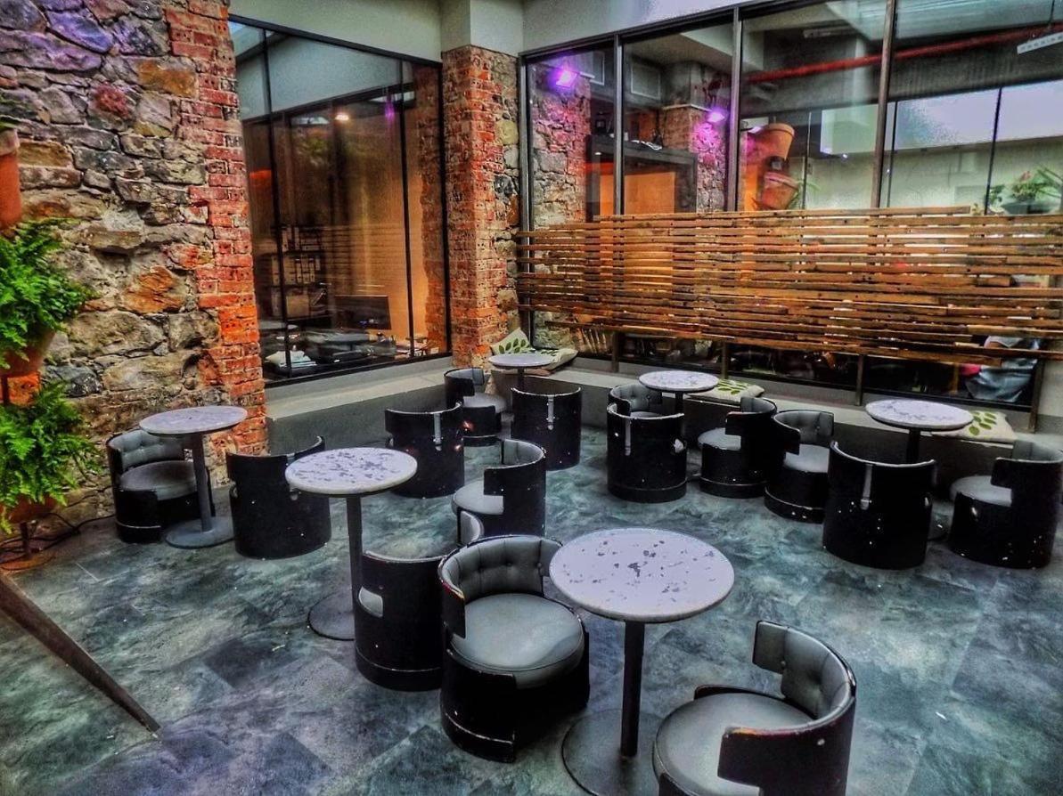 Poshtel Bilbao - Premium Hostel Εξωτερικό φωτογραφία