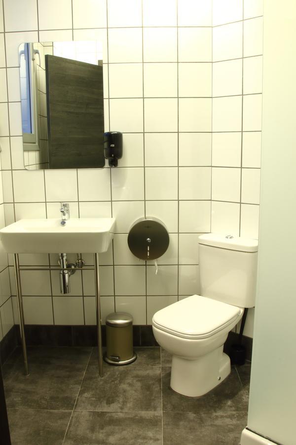 Poshtel Bilbao - Premium Hostel Εξωτερικό φωτογραφία