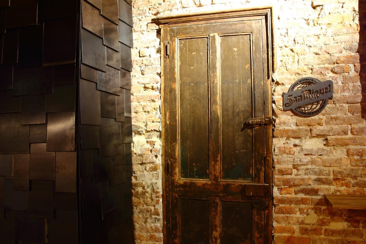 Poshtel Bilbao - Premium Hostel Εξωτερικό φωτογραφία