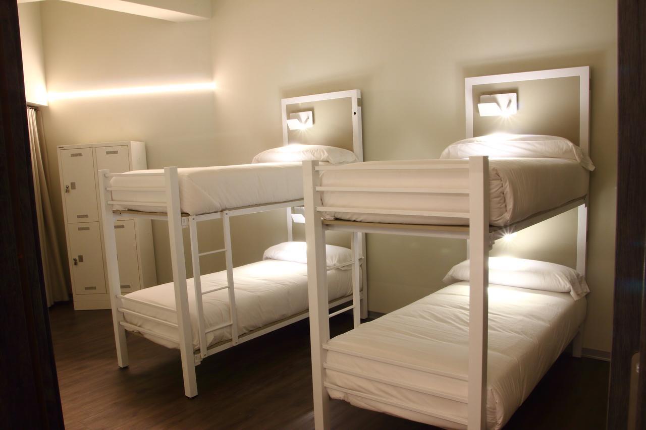 Poshtel Bilbao - Premium Hostel Εξωτερικό φωτογραφία