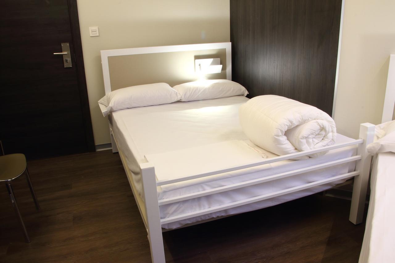 Poshtel Bilbao - Premium Hostel Εξωτερικό φωτογραφία